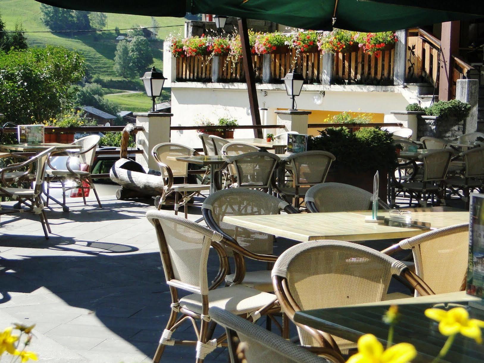 Logis Hotel Les Ancolies 阿雷什 外观 照片