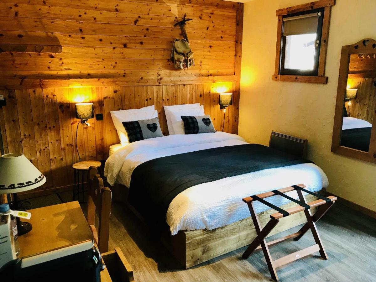 Logis Hotel Les Ancolies 阿雷什 外观 照片
