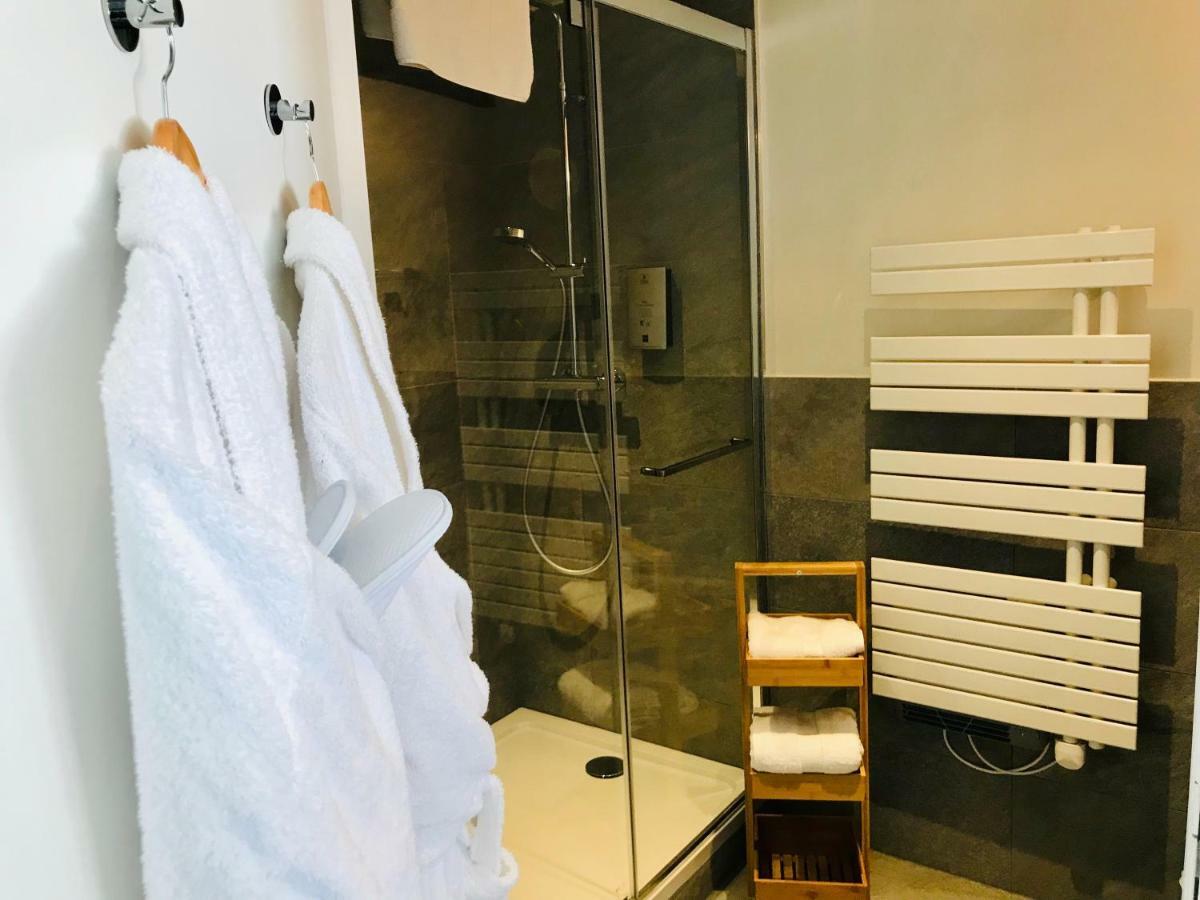Logis Hotel Les Ancolies 阿雷什 外观 照片