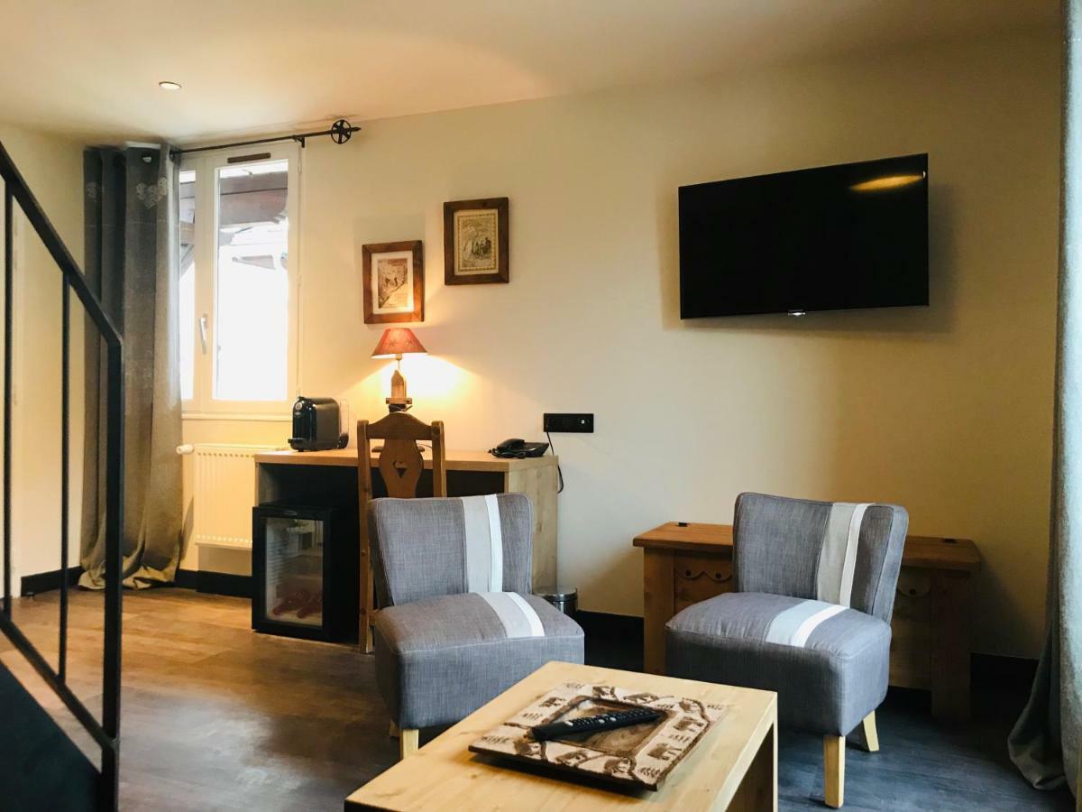 Logis Hotel Les Ancolies 阿雷什 外观 照片